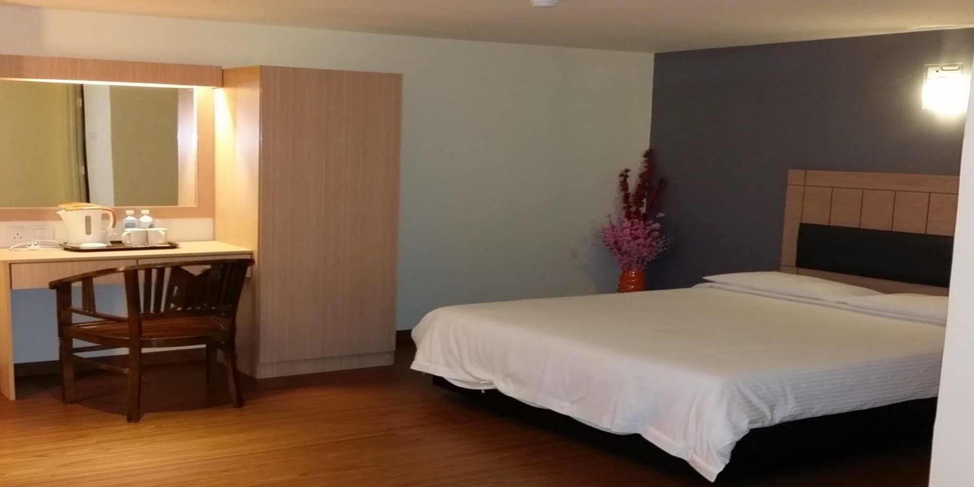 Smart Hotel 2*
